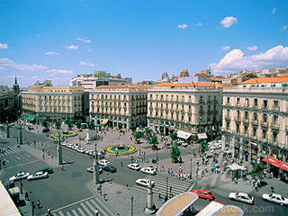 Puerto del Sol Square live feed